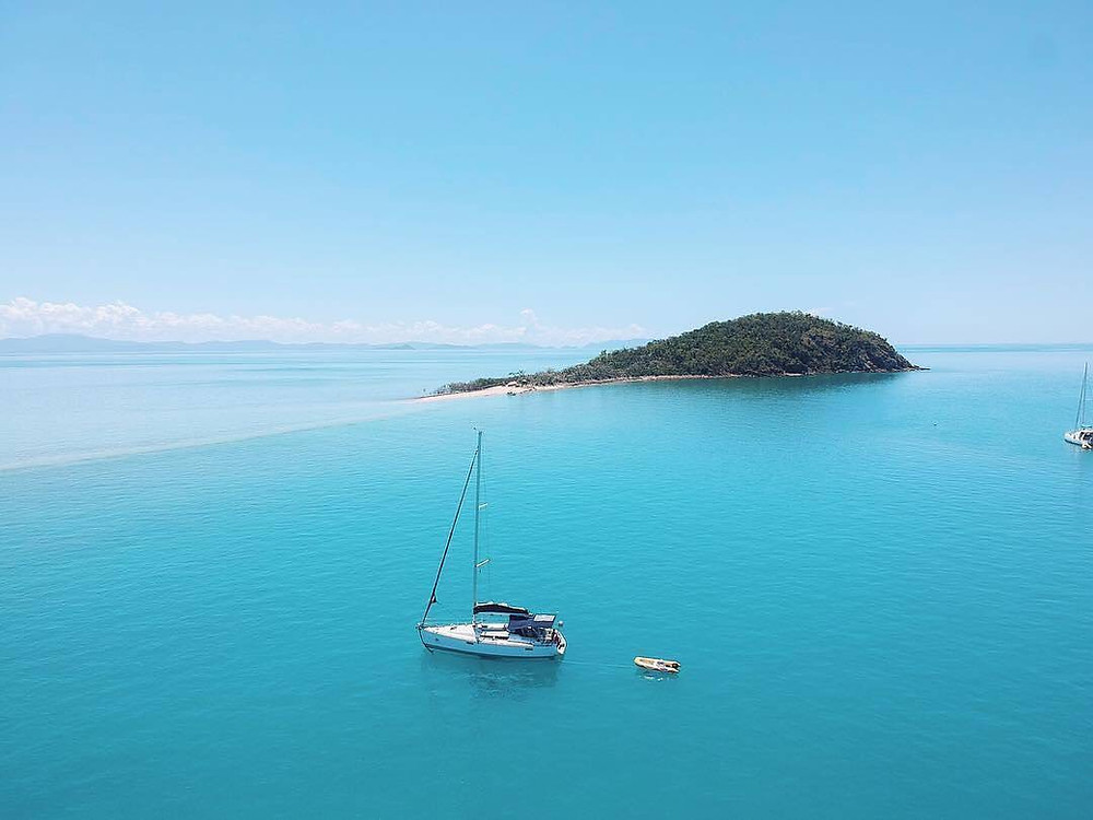 Everything on the boat is provided for you except snacks and alcohol. Gobareboating To The Whitsundays Best Kept Secrets Tips And Hotspots Only The Locals Know