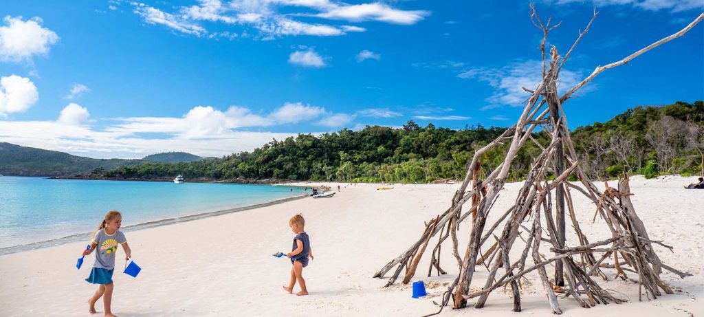 Exploring Whitehaven Beach And Hill Inlet Chill And&nbsp;Grill