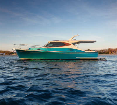 Exploring Whitehaven Boats&nbsp;Sydney