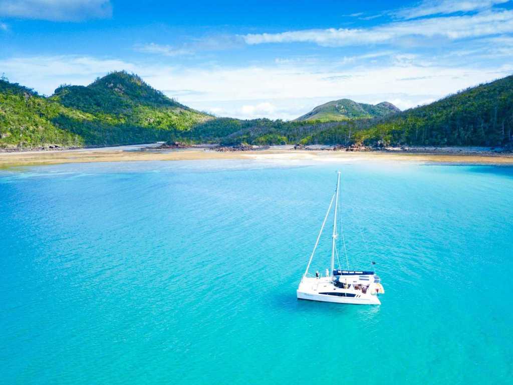 50+ Charter Boat To Whitehaven Beach
