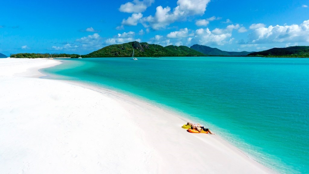 Amazing Whitehaven Beach Vacation