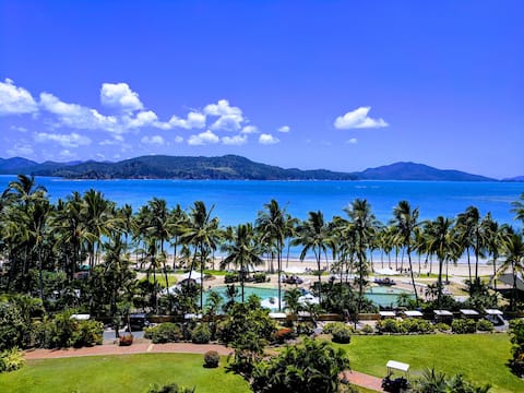 Exploring Whitehaven Beach Australia&nbsp;Hotels